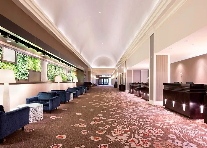 The Westin O'hare Hotel 4*